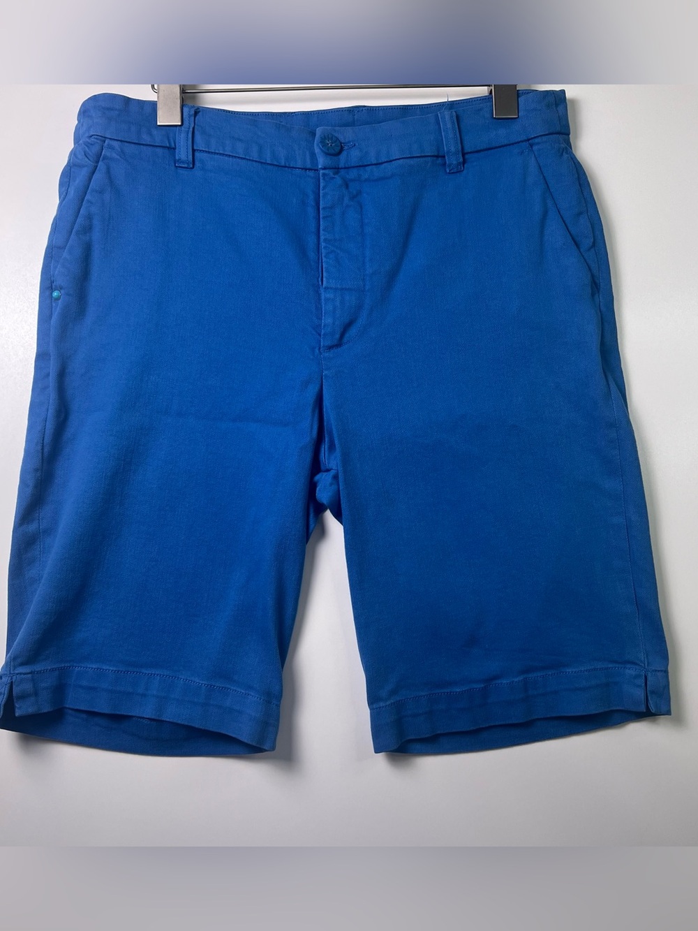KUT from the Kloth Women's Blue Chino Shorts Size 14 Mid Rise Pockets Twill